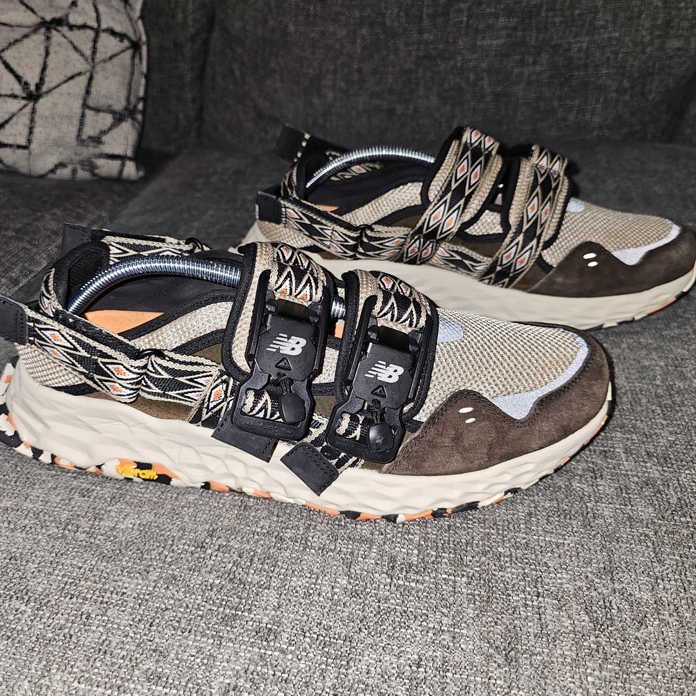 New Balance Men's Black and Brown Patterned Athletic Shoes Tokyo Design Stuido